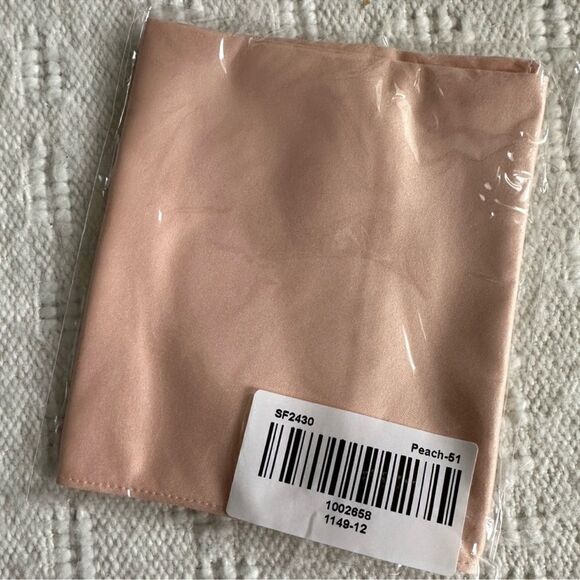 NWT Azazie Peach Tie & Pocket Square Set of 4 each - Picture 3 of 3